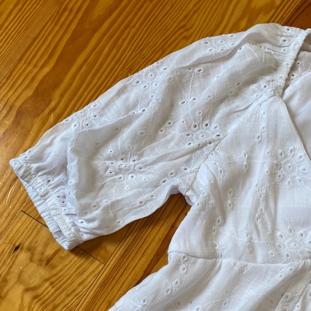 Sofia by Sofia Vergara White Eyelet Blouse - image 3